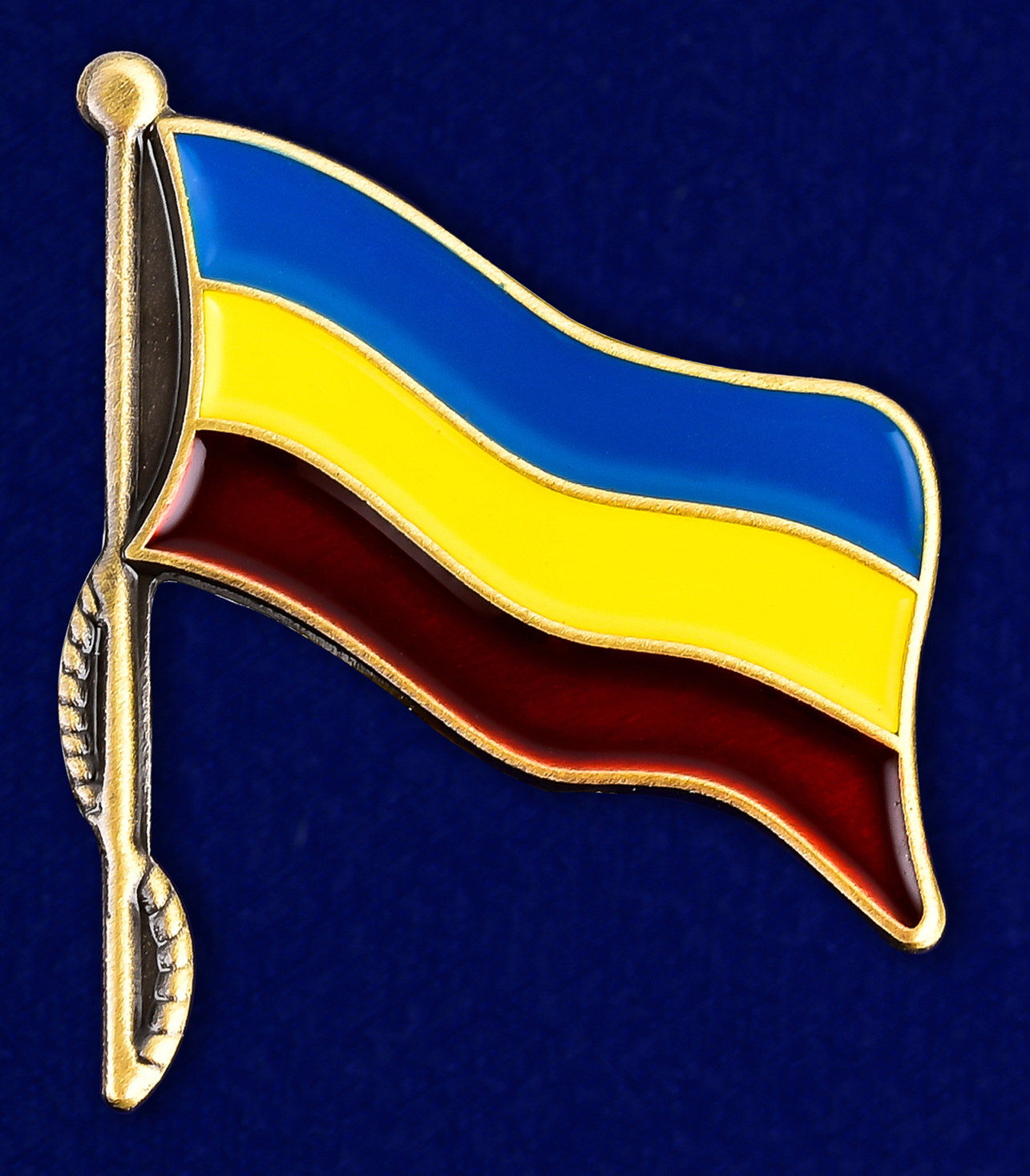 Интересный вариант значка с флагом Донских казаков