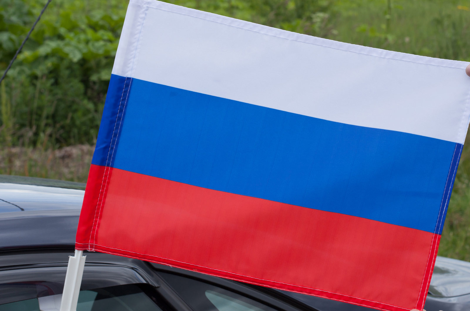 Флаг РФ на машину